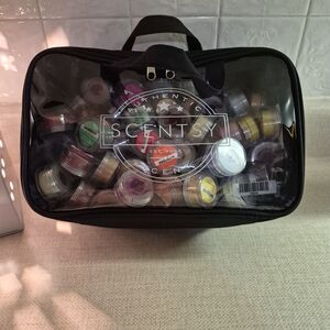 Scentsy Black Organizer Bag with Wax Collection